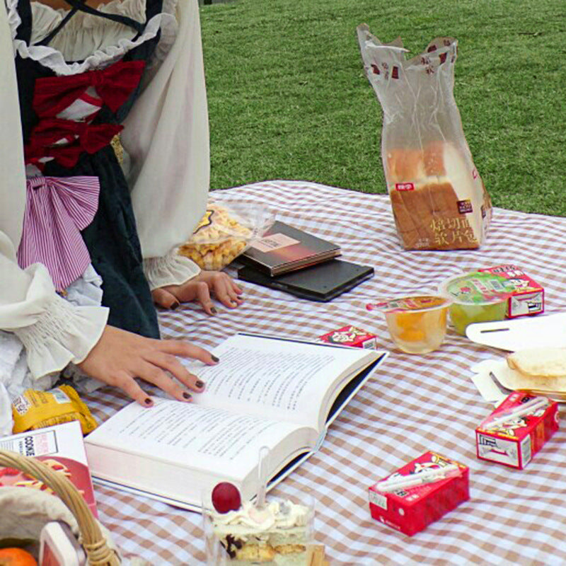 Portable Black Waterproof Picnic Blanket: Ultra-Light Comfort