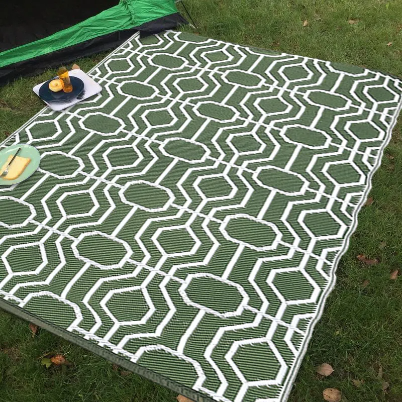 Versatile Outdoor RV Picnic Mats: Roll-Out Comfort for Any Size