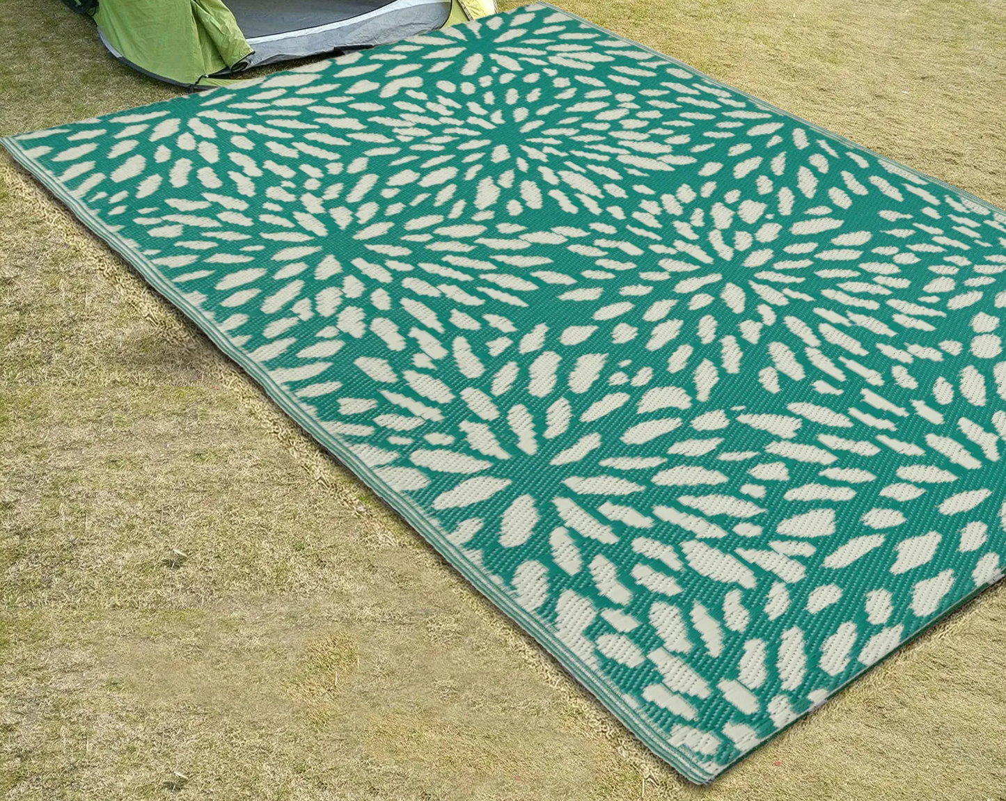 Luxurious Microfiber Shaggy Picnic Rugs: Bedroom Elegance, Outdoor Comfort