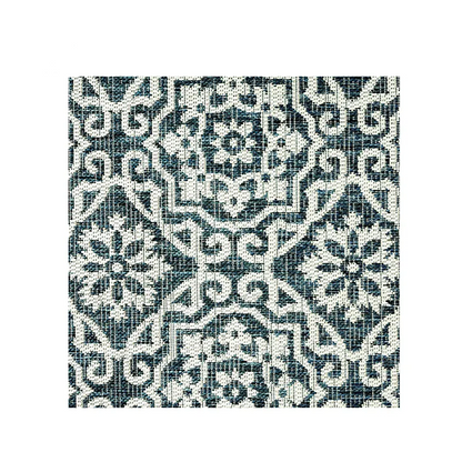 Professional Travel Collection Reversible Patio Rug: Versatile Outdoor Elegance