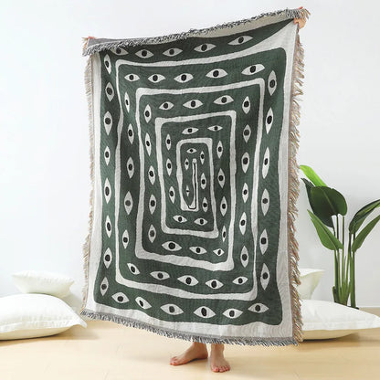 Eye-Catching Snake Rug/Blanket: Versatile for Every Setting